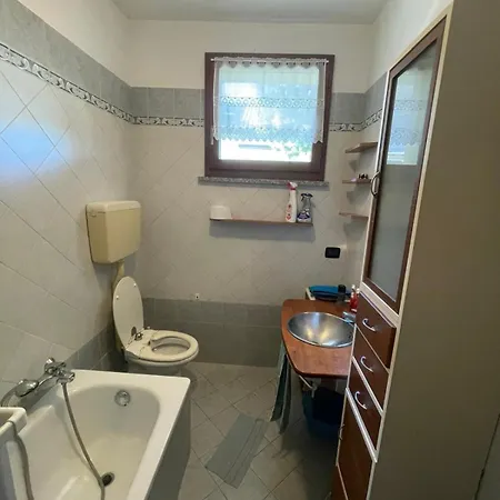 Bilocale A Tagliata Di アパート